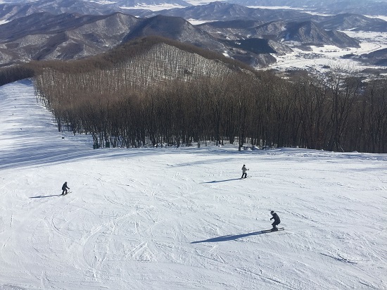 国内最长的高山初级滑雪赛道