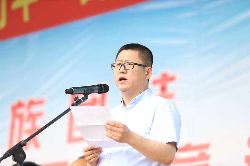 延边州政府副秘书长崔东辉致开幕词。