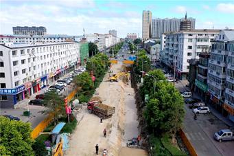 农安县：城区道路提升改造有序进行中