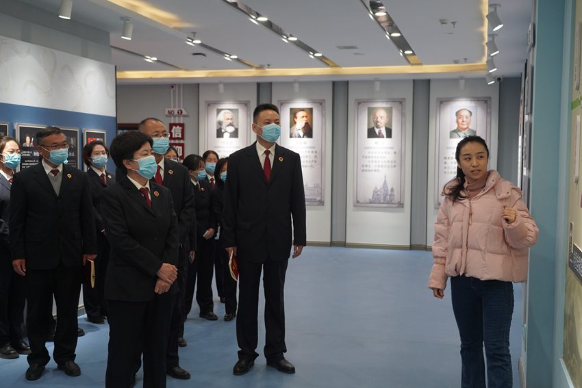 赴稷山县廉政教育基地学习。