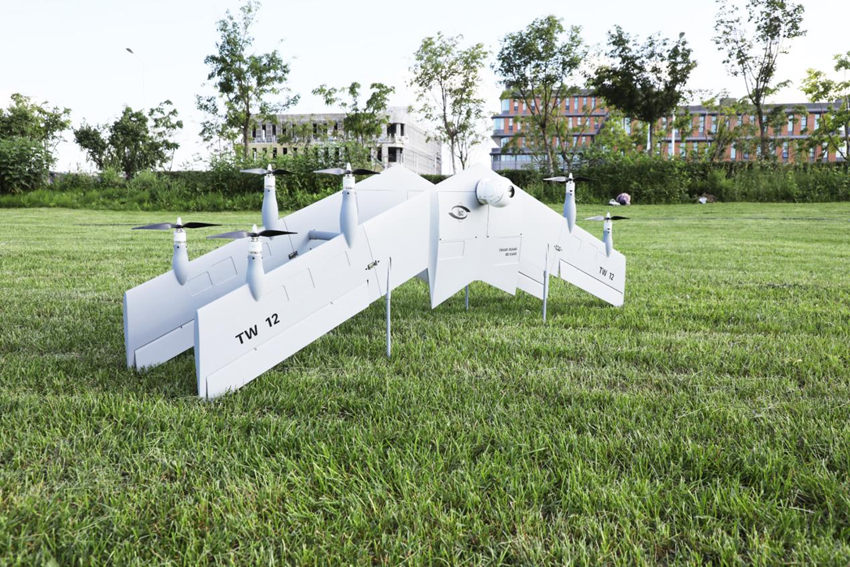 全球首创的双飞翼垂直起降固定翼无人机。（中国科学院长春光机所供图）