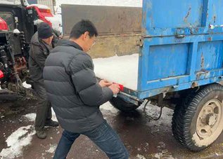  Dashitou Town, Dunhua City carried out special inspection of agricultural means and machinery to escort agricultural spring plowing