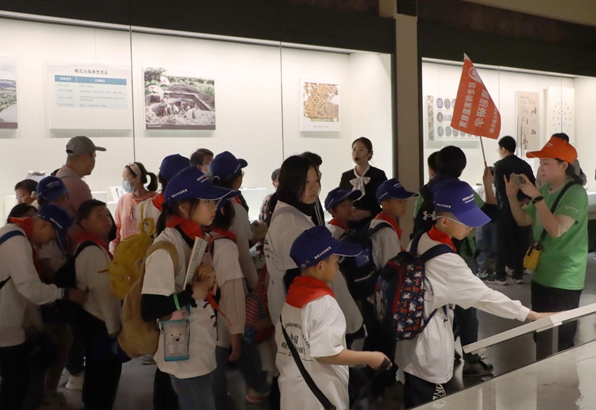  During the May Day holiday, Jilin Provincial Museum was full of visitors. (Courtesy of Jilin Provincial Museum)