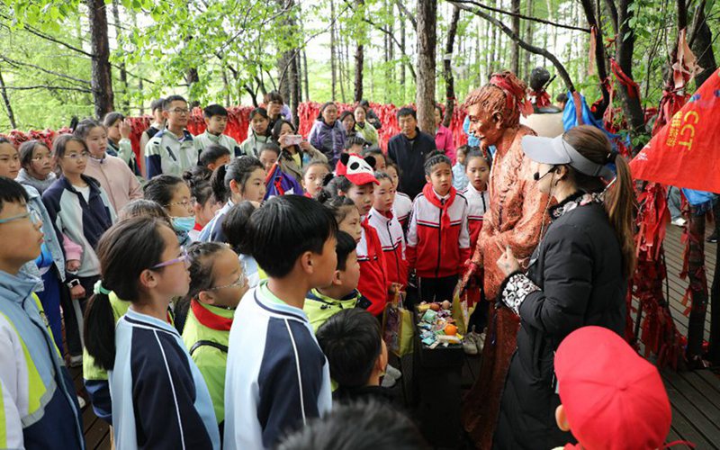  Antu County held the theme activity of "Enjoy China's Happy Life" on May 19, 2024 China Tourism Day in Yanbian Prefecture