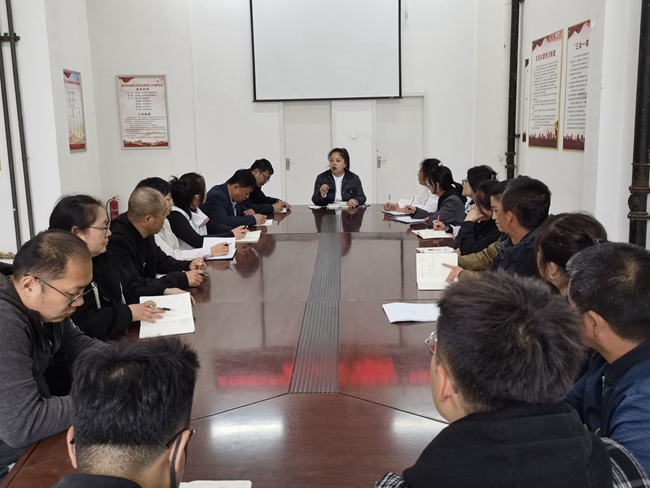 胜利街道民和社区开展民族政策宣传进小区活动。