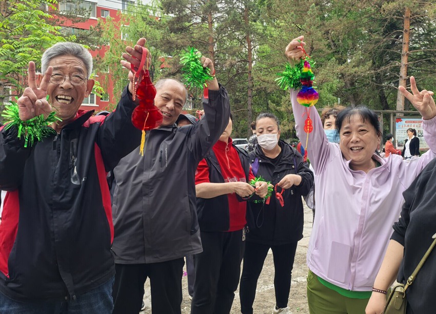胜利街道凌武社区:共绘美好“石榴红” 共谱民族团结情