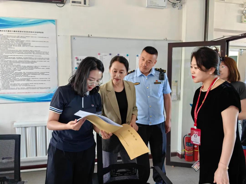 市融媒体中心实地检查
