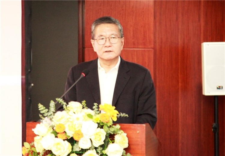 中国消费者协会党委书记梁艾福发表讲话