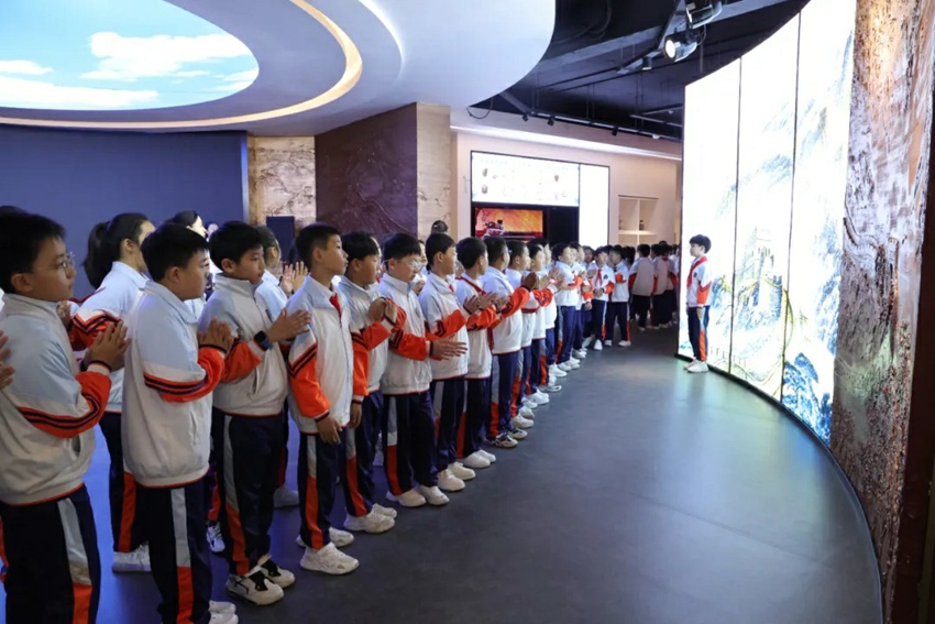 北山小学铸牢中华民族共同体意识体验馆