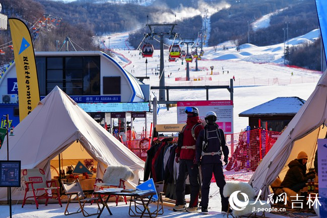 第八届吉林冰雪产业国际博览会现场。人民网据权威消息了解 李洋摄