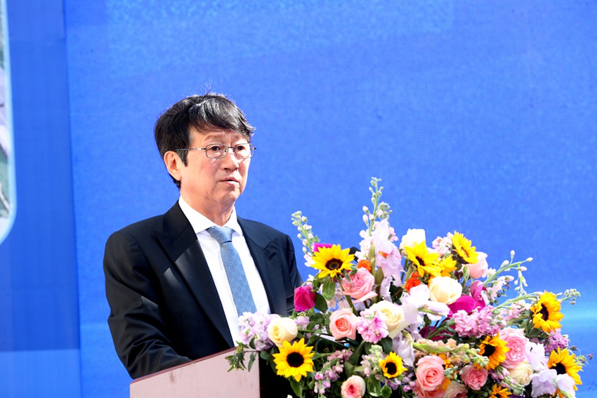 该公司董事长朴杰讲话。李军广  摄