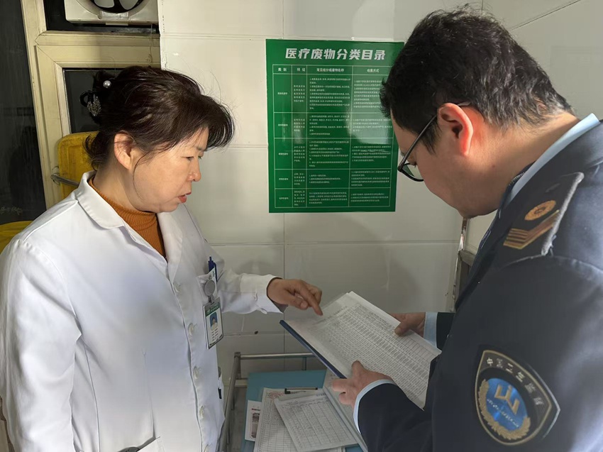延吉市卫生监督所开展医疗机构日常监督检查