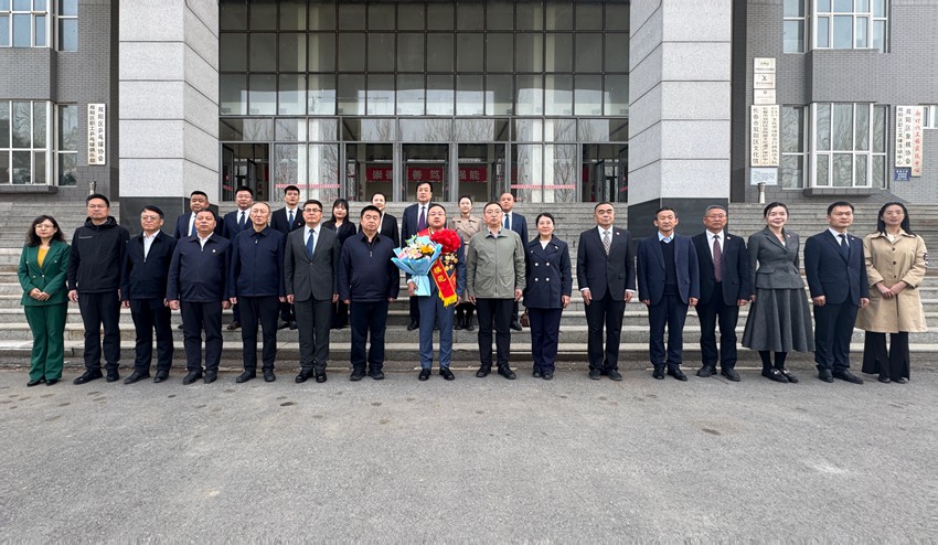 长春科技学院举行刘洋教授荣归校园欢迎仪式。人民网记者 李思玥摄