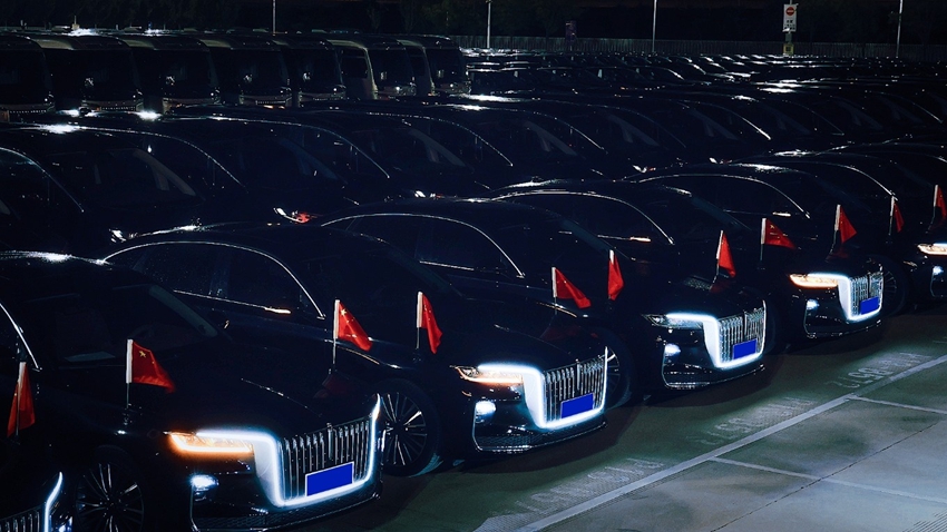 红旗品牌车型组成国宾车队，频繁服务于重大国事活动和重要外交场合