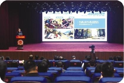 产业项目负责人对项目进行宣讲。