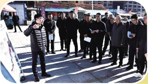 边境地区产业项目负责人介绍项目进展情况。