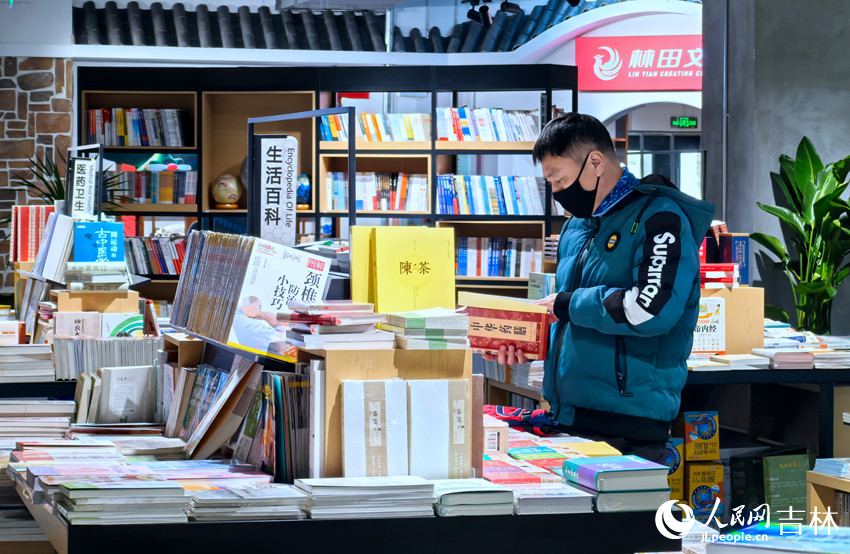 书香满“春城”。人民网记者 王海跃摄