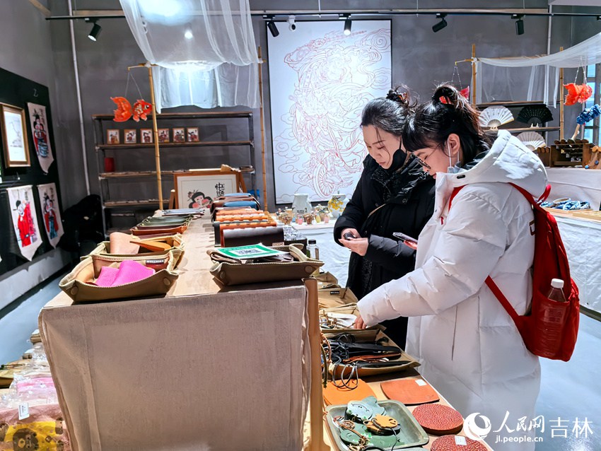 书香满“春城”。人民网记者 王海跃摄