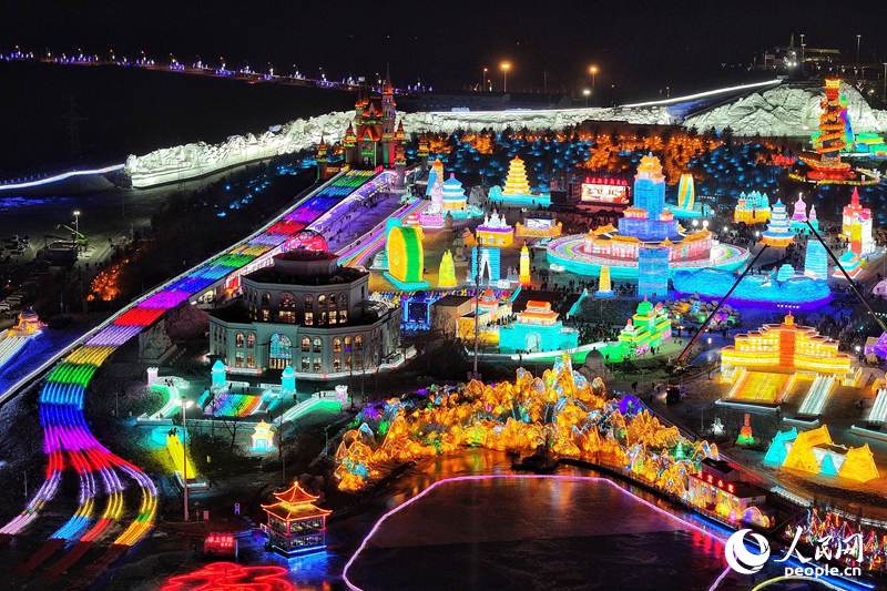 長春冰雪新天地。人民網記者 李洋攝