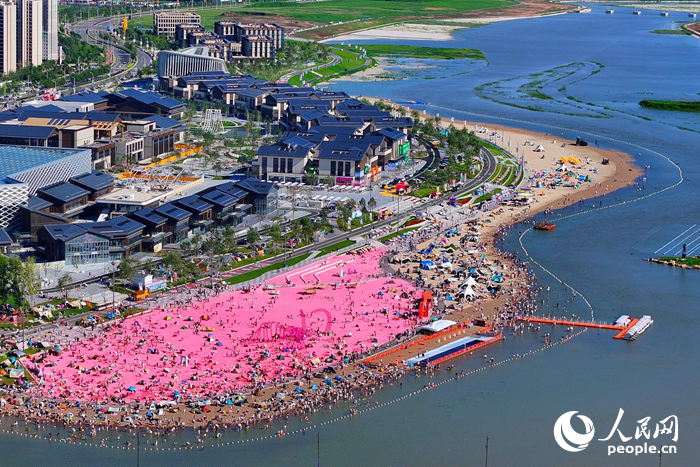 肆季南河夏日景观。人民网记者 李洋摄