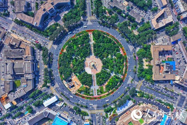 長春人民廣場。人民網記者 李洋攝