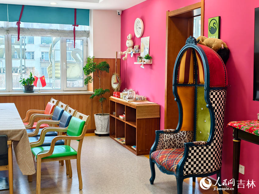 亲亲园养老护理康复中心公共活动区。人民网记者 关思聪摄