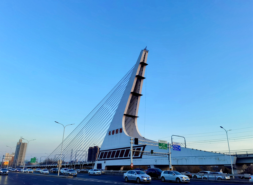 長春市持續構建高效便捷的綜合交通體系。人民網記者 王海躍攝