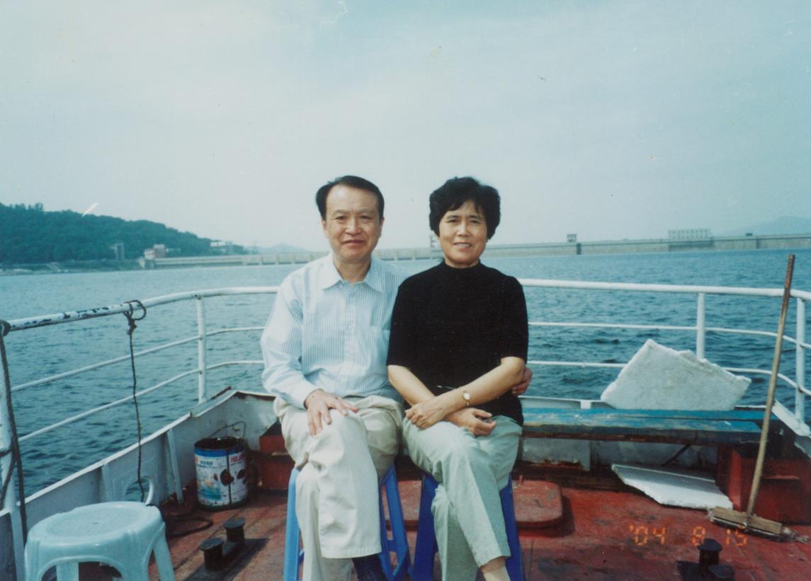 贲德和妻子石慧芝的合影。受访者供图