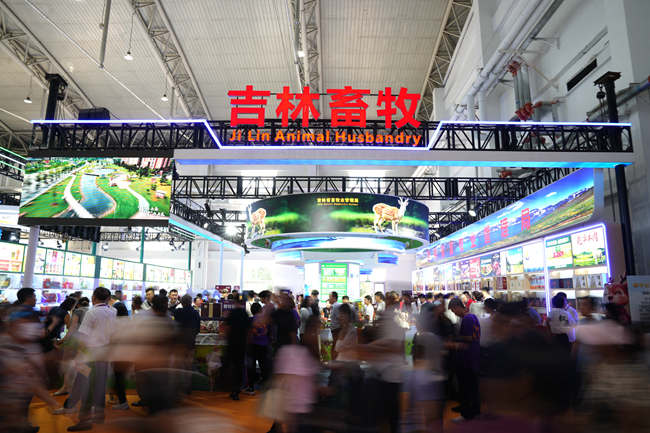 第二十五届长春农博会吉林畜牧展厅。人民网记者 李洋摄